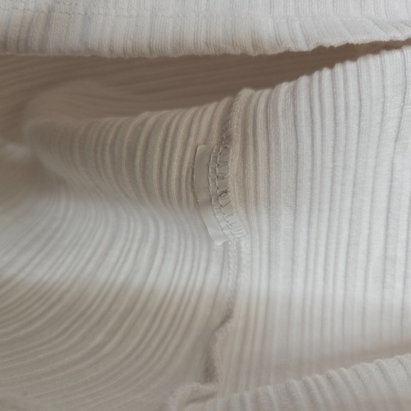 Naelle Top Womens Medium Ivory Knit Ribbed Cut Out Basic Edgy Minimalist Stretch - Picture 5 of 8
